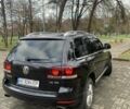 Чорний Фольксваген Туарег, об'ємом двигуна 3 л та пробігом 270 тис. км за 14700 $, фото 4 на Automoto.ua