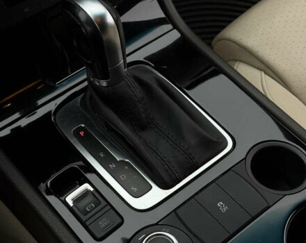 Черный Фольксваген Туарег, объемом двигателя 2.97 л и пробегом 301 тыс. км за 15300 $, фото 29 на Automoto.ua