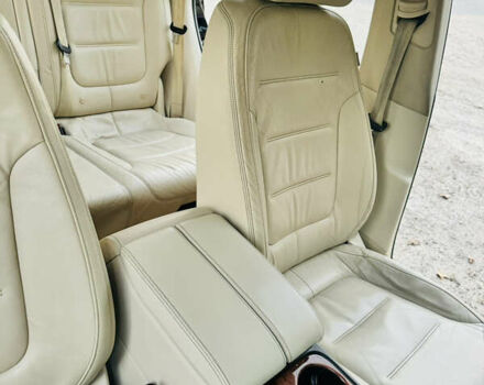 Черный Фольксваген Туарег, объемом двигателя 2.97 л и пробегом 400 тыс. км за 16000 $, фото 26 на Automoto.ua