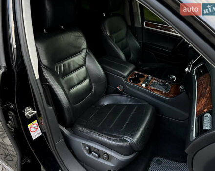 Чорний Фольксваген Туарег, об'ємом двигуна 2.97 л та пробігом 355 тис. км за 17500 $, фото 14 на Automoto.ua