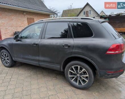 Черный Фольксваген Туарег, объемом двигателя 2.97 л и пробегом 320 тыс. км за 17500 $, фото 7 на Automoto.ua