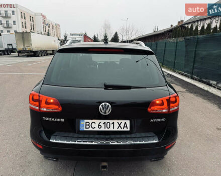 Черный Фольксваген Туарег, объемом двигателя 3 л и пробегом 280 тыс. км за 14500 $, фото 4 на Automoto.ua
