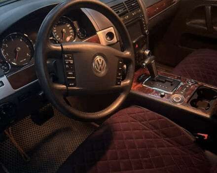 Черный Фольксваген Туарег, объемом двигателя 3 л и пробегом 255 тыс. км за 14500 $, фото 5 на Automoto.ua