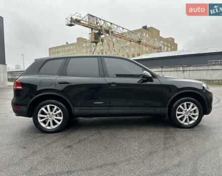 Чорний Фольксваген Туарег, об'ємом двигуна 3 л та пробігом 130 тис. км за 16900 $, фото 15 на Automoto.ua