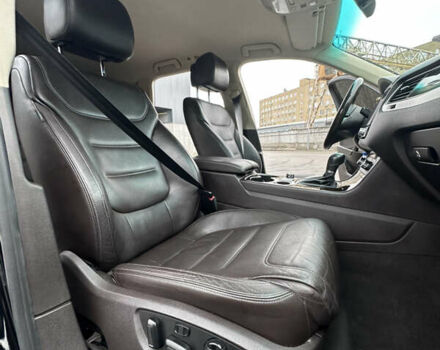 Чорний Фольксваген Туарег, об'ємом двигуна 3 л та пробігом 130 тис. км за 16900 $, фото 43 на Automoto.ua