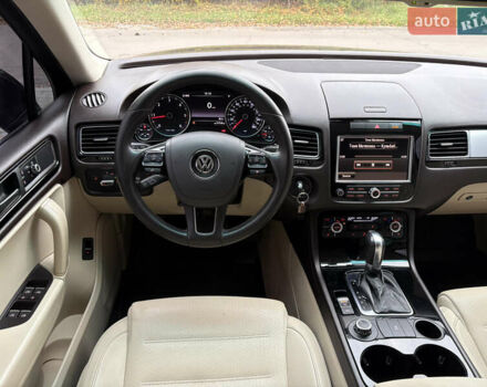 Чорний Фольксваген Туарег, об'ємом двигуна 3 л та пробігом 150 тис. км за 17500 $, фото 10 на Automoto.ua