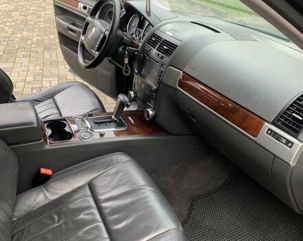 Чорний Фольксваген Туарег, об'ємом двигуна 3 л та пробігом 270 тис. км за 14700 $, фото 12 на Automoto.ua