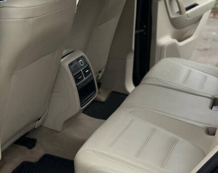 Черный Фольксваген Туарег, объемом двигателя 2.97 л и пробегом 301 тыс. км за 15300 $, фото 18 на Automoto.ua