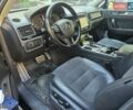 Черный Фольксваген Туарег, объемом двигателя 2.97 л и пробегом 315 тыс. км за 19800 $, фото 9 на Automoto.ua