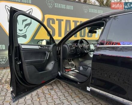 Черный Фольксваген Туарег, объемом двигателя 2.97 л и пробегом 298 тыс. км за 18900 $, фото 12 на Automoto.ua