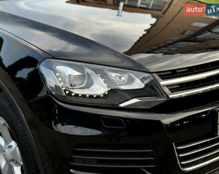 Чорний Фольксваген Туарег, об'ємом двигуна 2.97 л та пробігом 355 тис. км за 17500 $, фото 5 на Automoto.ua