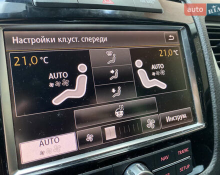 Чорний Фольксваген Туарег, об'ємом двигуна 2.97 л та пробігом 355 тис. км за 17500 $, фото 25 на Automoto.ua