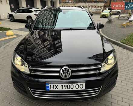 Черный Фольксваген Туарег, объемом двигателя 2.97 л и пробегом 356 тыс. км за 15900 $, фото 2 на Automoto.ua