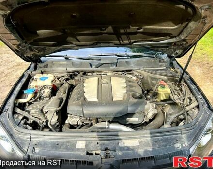 Черный Фольксваген Туарег, объемом двигателя 3 л и пробегом 215 тыс. км за 17900 $, фото 5 на Automoto.ua