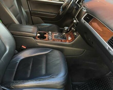 Фольксваген Туарег 2010 в Ровно на Automoto.ua Черный Фольксваген Туарег, объемом двигателя 2.97 л и пробегом 390 тыс. км за 15500 $, фото 43 на Automoto.ua