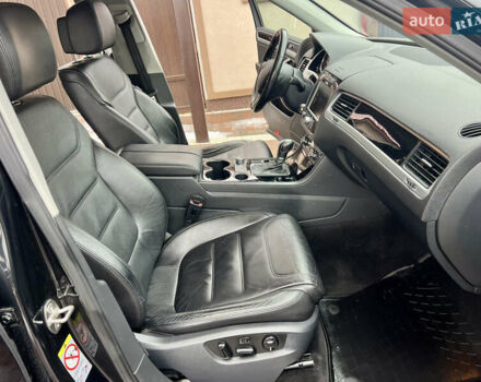 Черный Фольксваген Туарег, объемом двигателя 2.97 л и пробегом 257 тыс. км за 15800 $, фото 28 на Automoto.ua