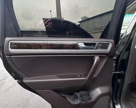 Чорний Фольксваген Туарег, об'ємом двигуна 3 л та пробігом 130 тис. км за 16900 $, фото 52 на Automoto.ua