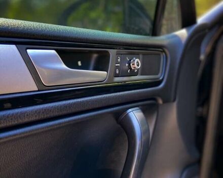 Чорний Фольксваген Туарег, об'ємом двигуна 2.97 л та пробігом 330 тис. км за 14900 $, фото 20 на Automoto.ua