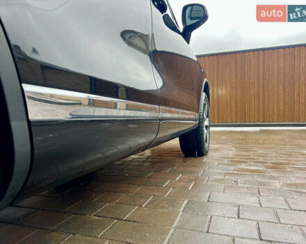 Чорний Фольксваген Туарег, об'ємом двигуна 2.97 л та пробігом 257 тис. км за 15800 $, фото 17 на Automoto.ua