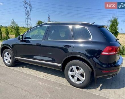 Фольксваген Туарег 2010 в Ровно на Automoto.ua Черный Фольксваген Туарег, объемом двигателя 2.97 л и пробегом 390 тыс. км за 15500 $, фото 3 на Automoto.ua
