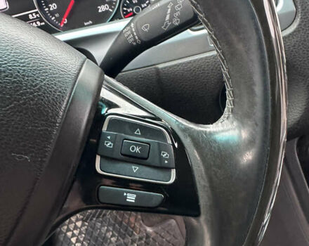 Чорний Фольксваген Туарег, об'ємом двигуна 3 л та пробігом 130 тис. км за 16900 $, фото 32 на Automoto.ua