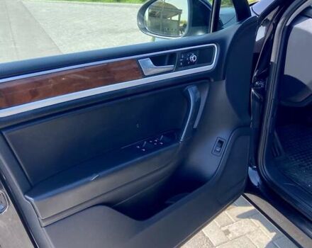 Фольксваген Туарег 2010 в Ровно на Automoto.ua Черный Фольксваген Туарег, объемом двигателя 2.97 л и пробегом 390 тыс. км за 15500 $, фото 29 на Automoto.ua