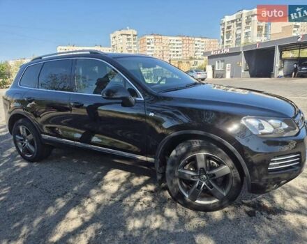 Черный Фольксваген Туарег, объемом двигателя 2.97 л и пробегом 300 тыс. км за 18800 $, фото 7 на Automoto.ua