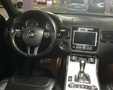 Чорний Фольксваген Туарег, об'ємом двигуна 2.97 л та пробігом 340 тис. км за 18500 $, фото 15 на Automoto.ua