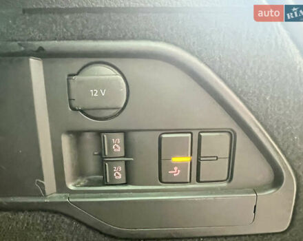 Черный Фольксваген Туарег, объемом двигателя 2.97 л и пробегом 257 тыс. км за 16000 $, фото 25 на Automoto.ua