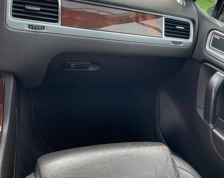 Чорний Фольксваген Туарег, об'ємом двигуна 2.97 л та пробігом 248 тис. км за 19500 $, фото 7 на Automoto.ua