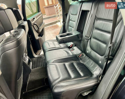 Чорний Фольксваген Туарег, об'ємом двигуна 2.97 л та пробігом 257 тис. км за 15800 $, фото 27 на Automoto.ua