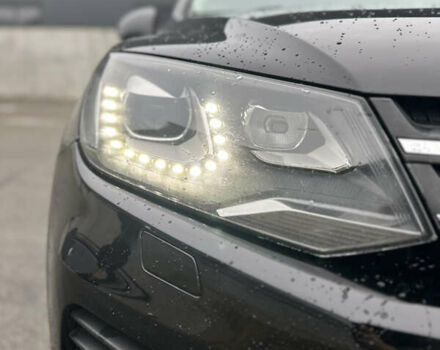 Чорний Фольксваген Туарег, об'ємом двигуна 3 л та пробігом 130 тис. км за 16900 $, фото 17 на Automoto.ua