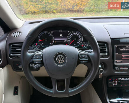 Фольксваген Туарег 2010 в Староконстантинов на Automoto.ua Черный Фольксваген Туарег, объемом двигателя 3 л и пробегом 150 тыс. км за 17800 $, фото 35 на Automoto.ua