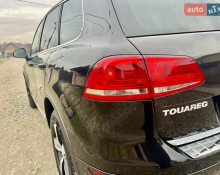 Черный Фольксваген Туарег, объемом двигателя 2.97 л и пробегом 257 тыс. км за 16000 $, фото 11 на Automoto.ua