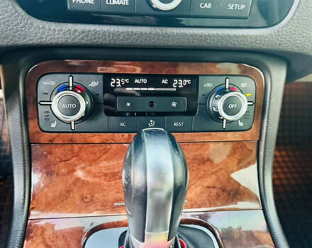 Черный Фольксваген Туарег, объемом двигателя 2.97 л и пробегом 400 тыс. км за 16000 $, фото 13 на Automoto.ua