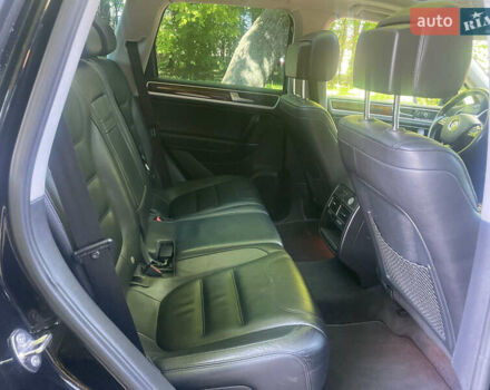 Черный Фольксваген Туарег, объемом двигателя 2.97 л и пробегом 329 тыс. км за 17999 $, фото 16 на Automoto.ua