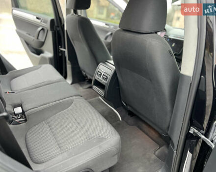 Черный Фольксваген Туарег, объемом двигателя 3 л и пробегом 159 тыс. км за 17500 $, фото 13 на Automoto.ua