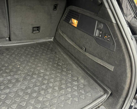 Черный Фольксваген Туарег, объемом двигателя 2.97 л и пробегом 335 тыс. км за 17700 $, фото 12 на Automoto.ua