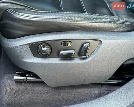 Чорний Фольксваген Туарег, об'ємом двигуна 4.2 л та пробігом 255 тис. км за 28440 $, фото 39 на Automoto.ua