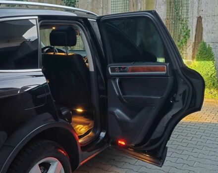 Чорний Фольксваген Туарег, об'ємом двигуна 3 л та пробігом 180 тис. км за 14499 $, фото 15 на Automoto.ua