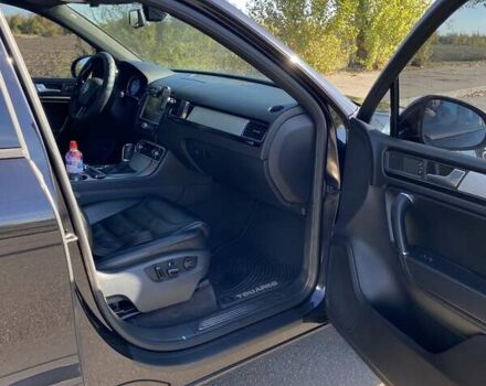 Чорний Фольксваген Туарег, об'ємом двигуна 2.97 л та пробігом 253 тис. км за 20500 $, фото 16 на Automoto.ua