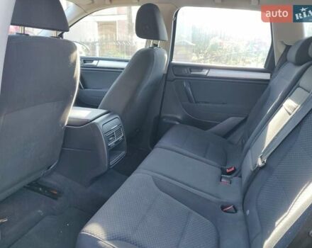 Черный Фольксваген Туарег, объемом двигателя 2.97 л и пробегом 214 тыс. км за 16600 $, фото 5 на Automoto.ua