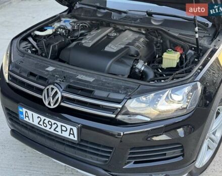 Чорний Фольксваген Туарег, об'ємом двигуна 3 л та пробігом 236 тис. км за 20750 $, фото 33 на Automoto.ua