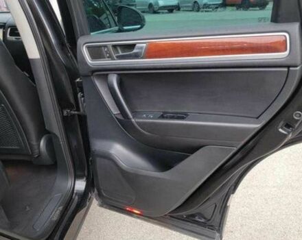 Черный Фольксваген Туарег, объемом двигателя 3 л и пробегом 236 тыс. км за 2700 $, фото 10 на Automoto.ua