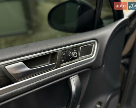 Чорний Фольксваген Туарег, об'ємом двигуна 2.97 л та пробігом 230 тис. км за 19999 $, фото 26 на Automoto.ua