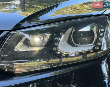 Чорний Фольксваген Туарег, об'ємом двигуна 4.2 л та пробігом 255 тис. км за 28440 $, фото 18 на Automoto.ua