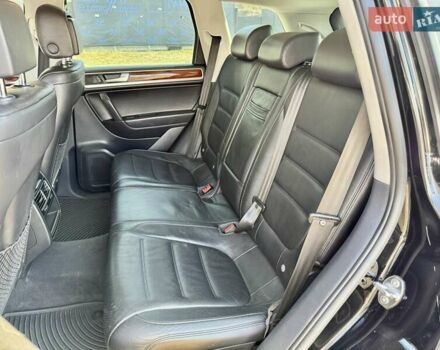 Черный Фольксваген Туарег, объемом двигателя 2.97 л и пробегом 288 тыс. км за 14500 $, фото 8 на Automoto.ua