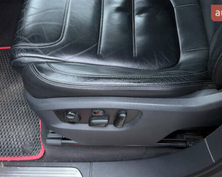 Черный Фольксваген Туарег, объемом двигателя 2.97 л и пробегом 281 тыс. км за 22500 $, фото 62 на Automoto.ua