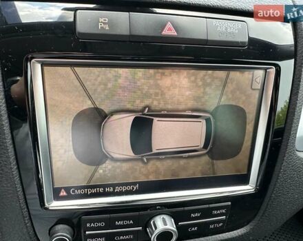 Черный Фольксваген Туарег, объемом двигателя 2.97 л и пробегом 249 тыс. км за 19800 $, фото 27 на Automoto.ua