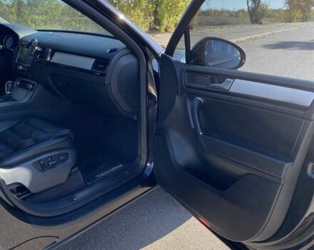 Чорний Фольксваген Туарег, об'ємом двигуна 2.97 л та пробігом 253 тис. км за 20500 $, фото 20 на Automoto.ua